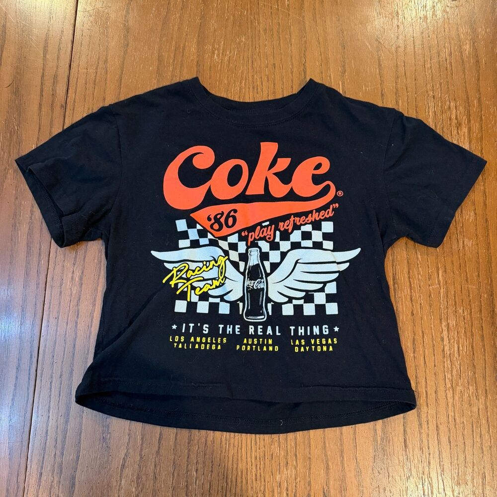 Vintage Coca-Cola Coke '86 Play Refreshed Racing Team Black Crop Top Graphic Tee